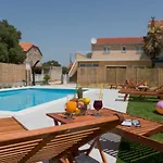 Brkic, Krka Np With Pool Lozovac