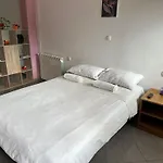 Brkic, Krka Np With Pool Apartamento Lozovac