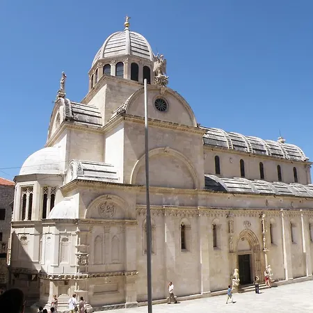 Brkić, Krka Np With Pool * Lozovac