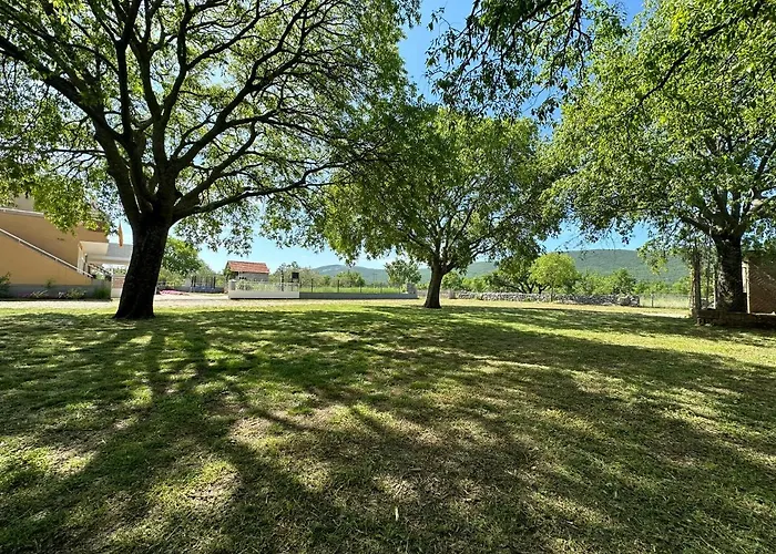 Brkic, Krka Np With Pool *