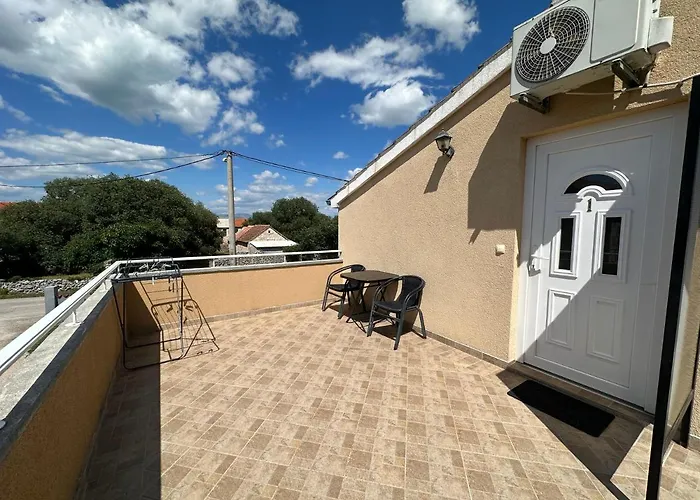 Brkic, Krka Np With Pool *