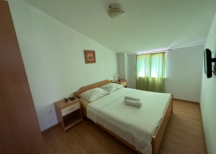 Brkic, Krka Np With Pool Appartement Lozovac