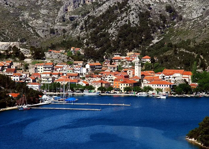 Brkic, Krka Np With Pool Lozovac