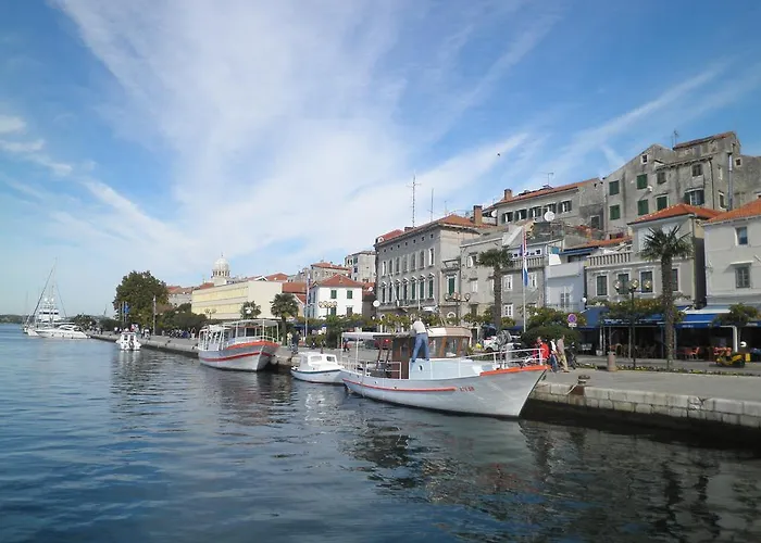 Brkic, Krka Np With Pool *