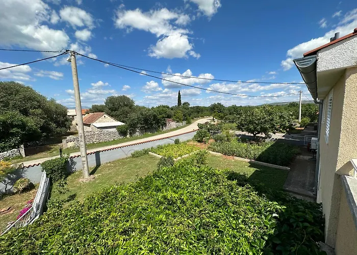 Brkic, Krka Np With Pool *