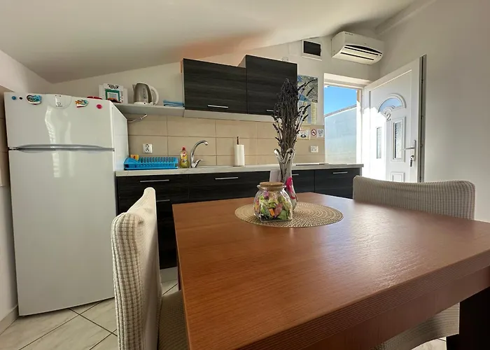 Brkic, Krka Np With Pool