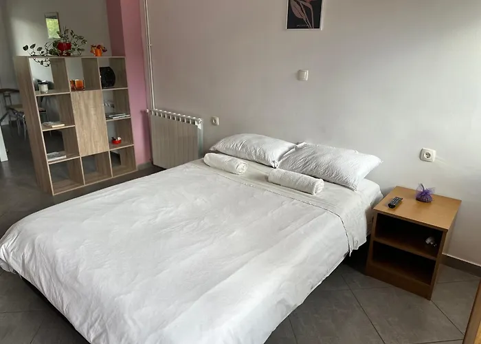 Brkic, Krka Np With Pool Appartement Lozovac