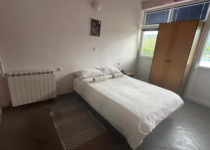 Brkic, Krka Np With Pool *